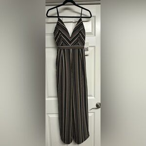 Emerald Sundae Adjustable Spaghetti Straps Built-in Bra Jumpsuit  Size M